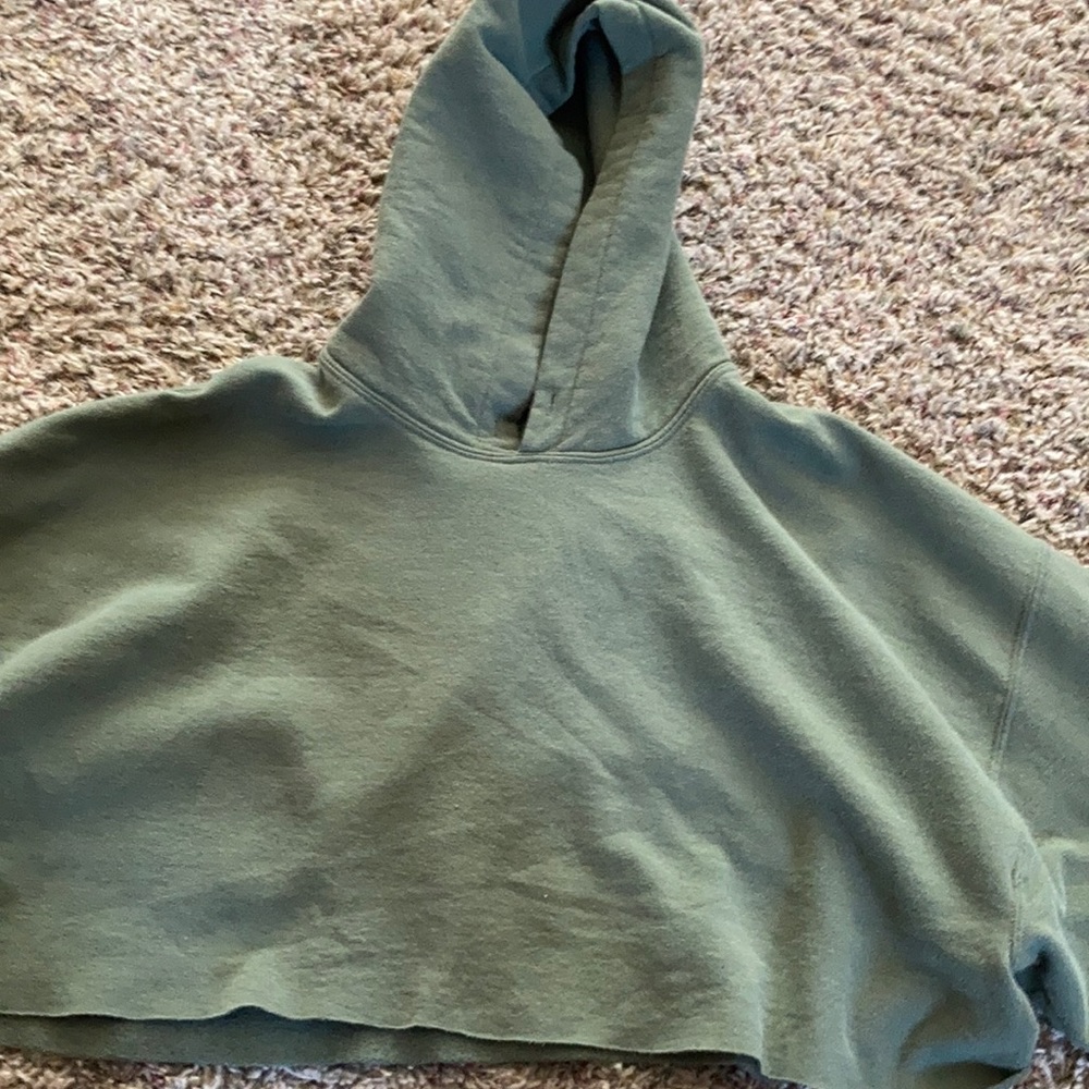 Cropped hoodie